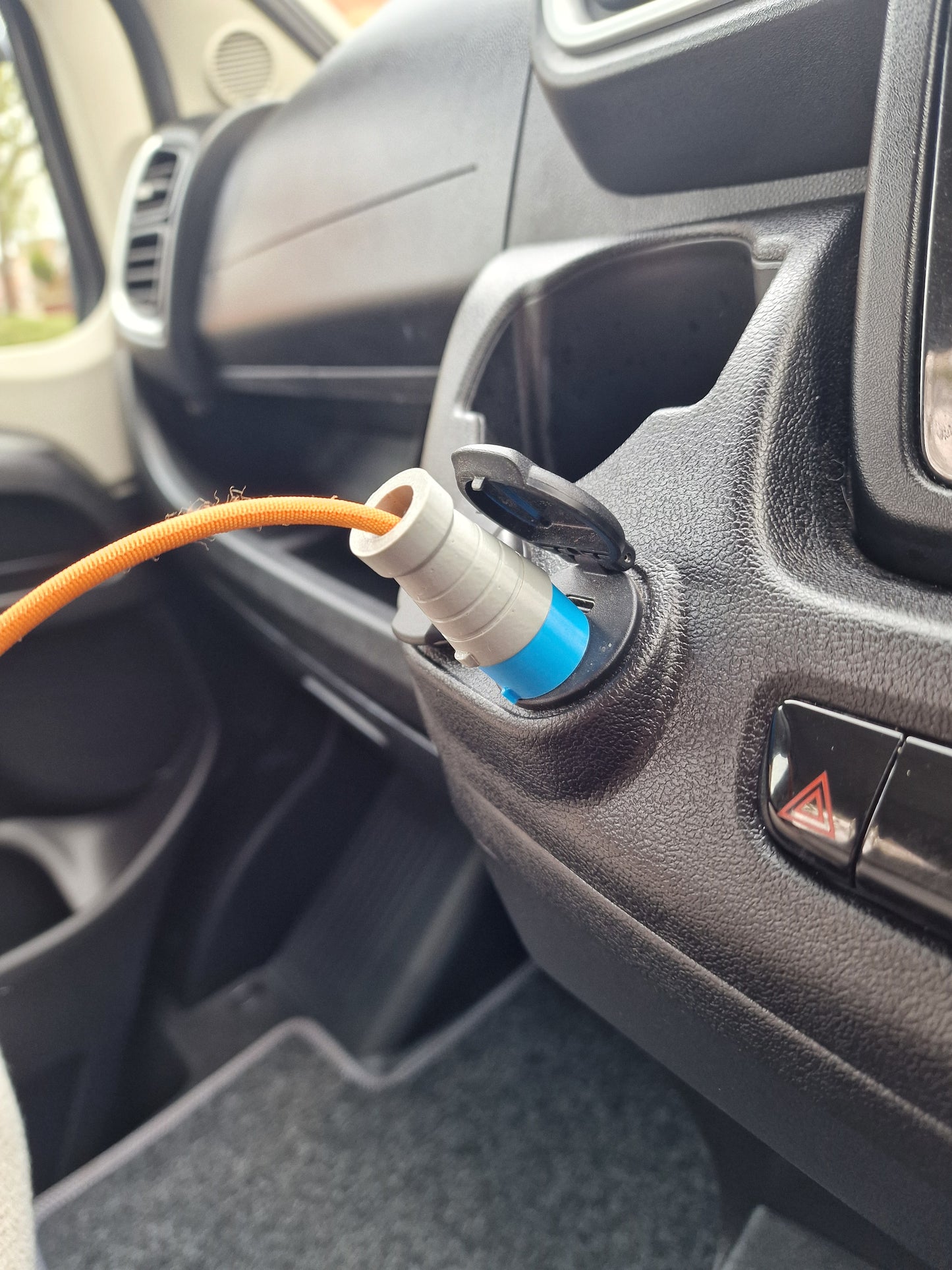 USB Commando Plug